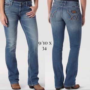 NWOT Wrangler Retro Mae Mid Rise Boot Cut Jeans - Size 9/10 waist 34 length